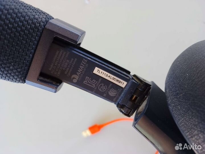 Наушники jbl live 660nc