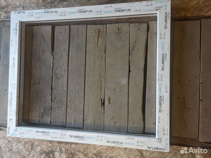 Оконная рама пластиковая 900*750