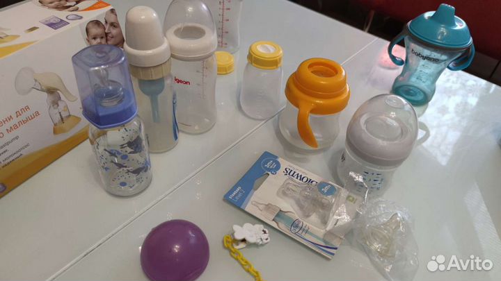 Молокоотсос medela, бутылочки, поильники