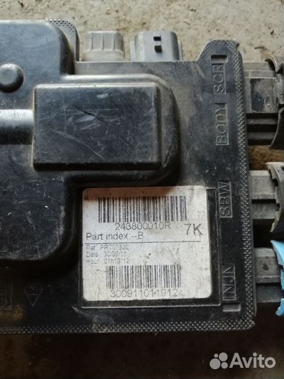 Блок предохранителей Renault fluence