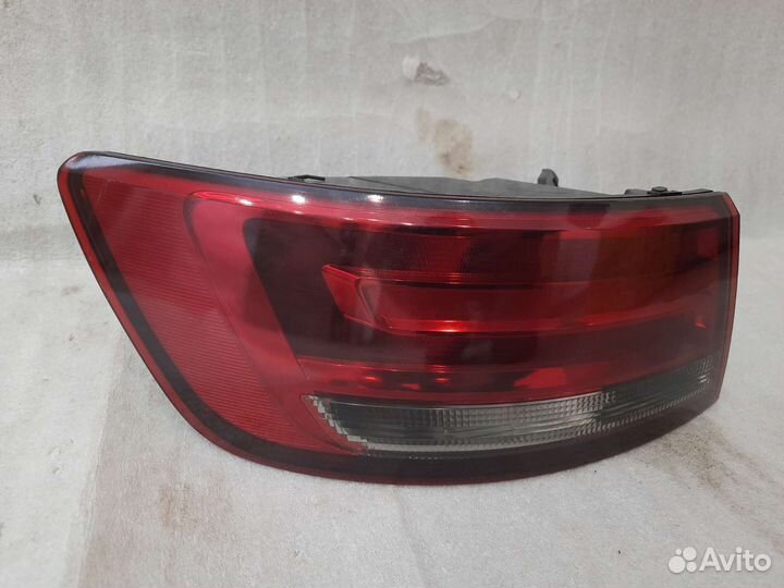 Audi A4 B9 фонарь задний левый наружный галоген