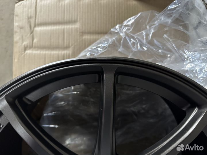 Topwheels GT07 19 8.5J 5x112 вес 8.6kg под ремонт