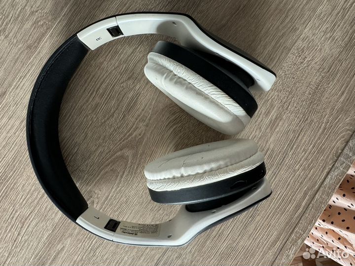 Беспроводные наушники