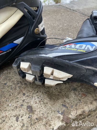 Лыжные ботинки