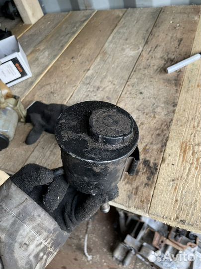 Бачок гура nissan March