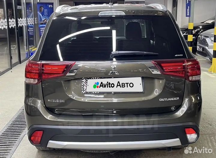 Mitsubishi Outlander 2.4 CVT, 2016, 128 000 км