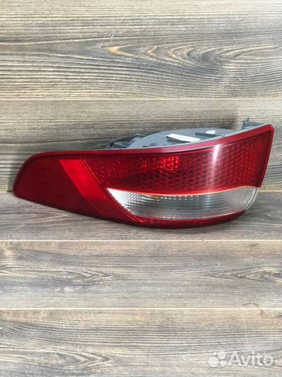 Фонарь задний правый Kia Rio 3 1.4 2012