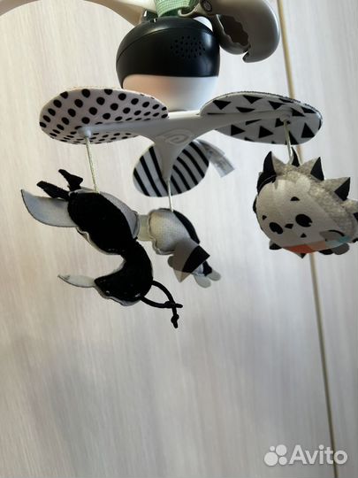 Мобиль на кроватку tiny love