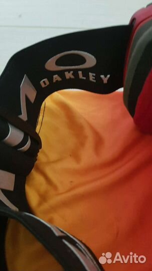 Горнолыжные очки oakley