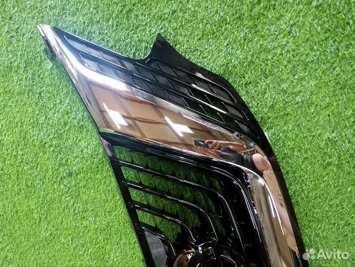 Решетка радиатора Nissan Murano Z52 2018