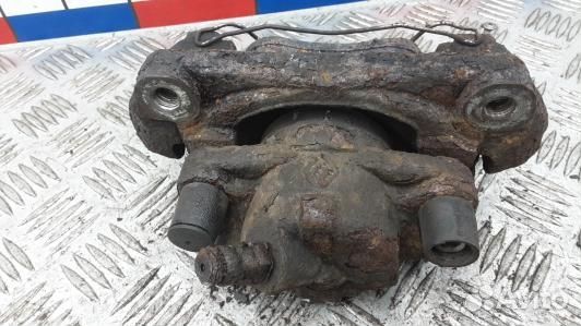 Суппорт тормозной передний правый renault megane 3