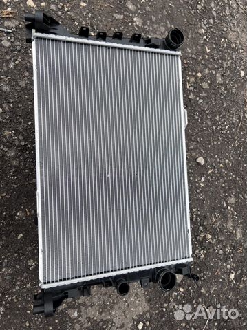 Радиатор Мерседес E W212 63 AMG