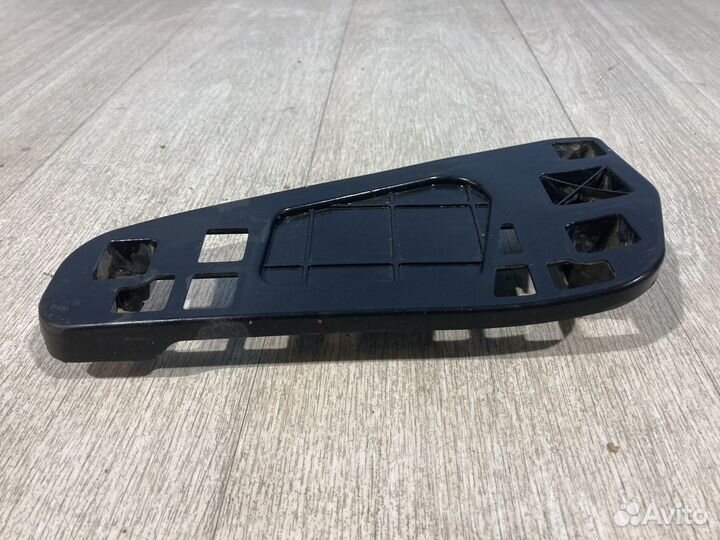 Кронштейн бампера задний правый Kia Ceed 6-12