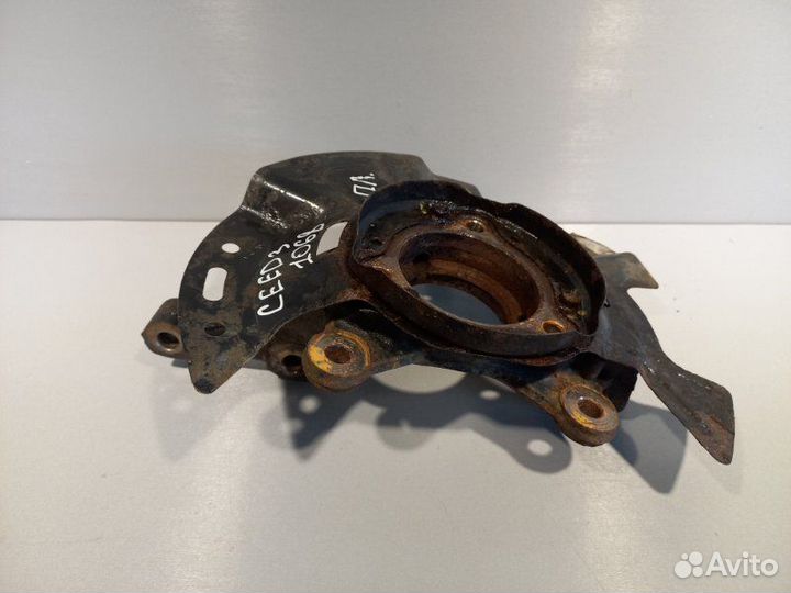 Кулак (цапфа) передний левый Kia Ceed 3 хэтчбек