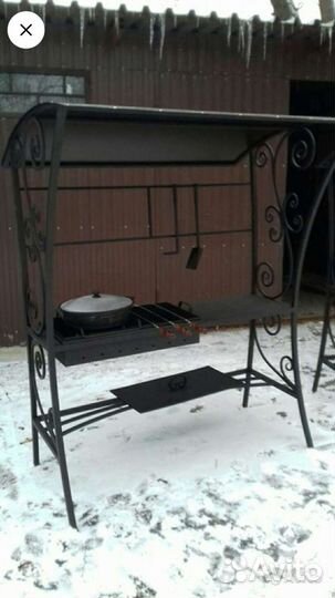 Мангал с крышей