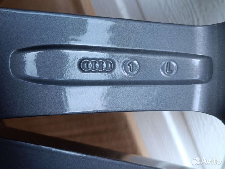 Оригинальный диск Audi R20 5/130