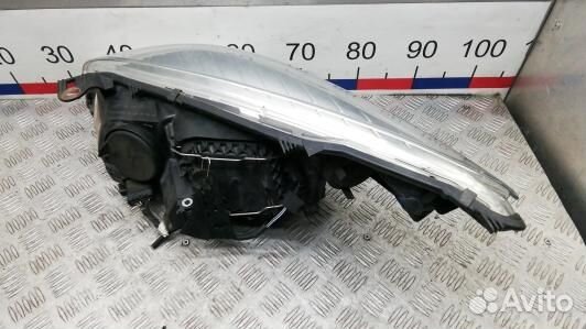Фара правая renault megane 3 (HEA18MU01)