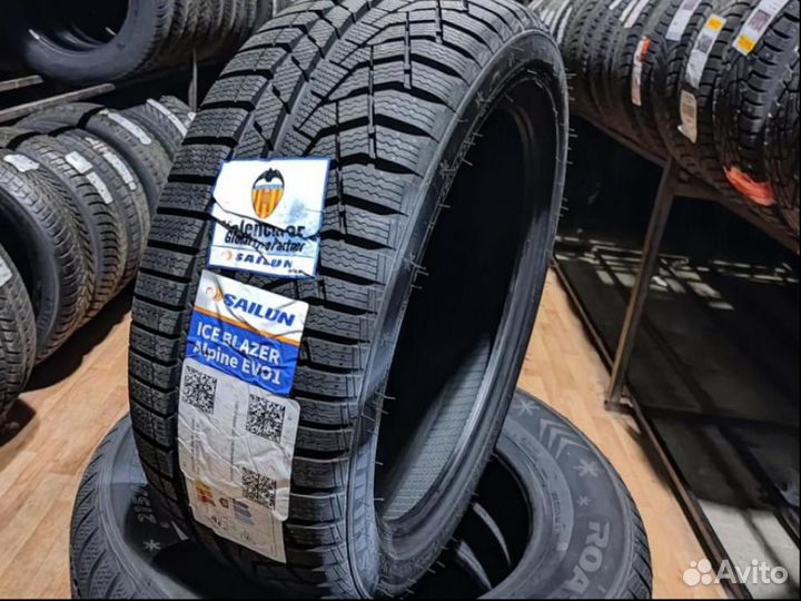 Sailun Ice Blazer Alpine EVO1 215/45 R17 91V