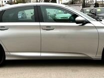 Honda Accord 1.5 CVT, 2017, 60 200 км, с пробегом, цена 2 100 000 руб.