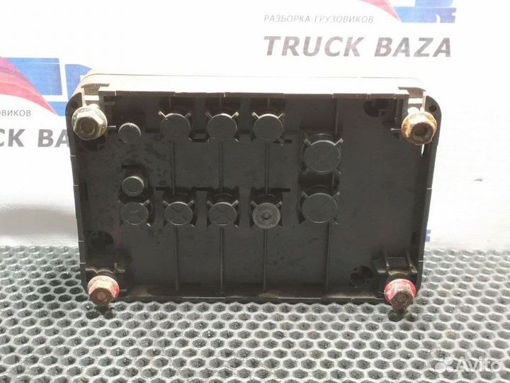 Блок силовых предохранителей Volvo FM