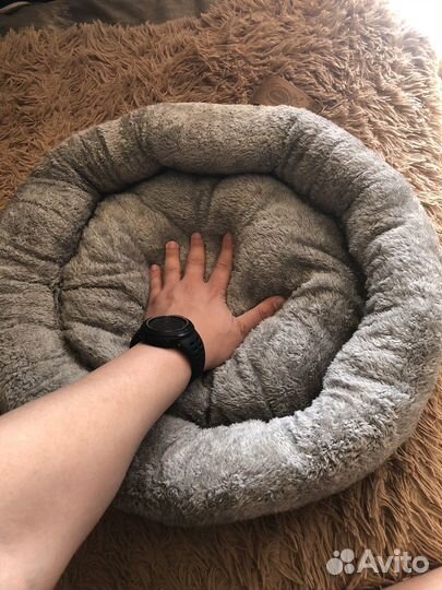 Лежанка для кошек меховая 50 см