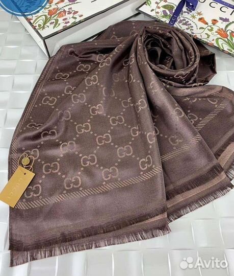 Палантин Gucci