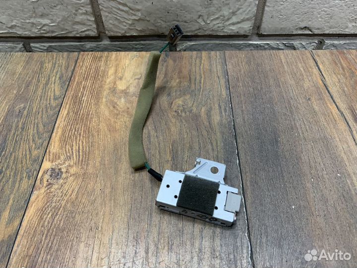 Infiniti Q50 (V37) Антенна