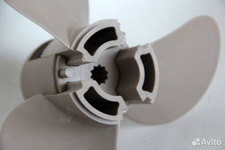 Композитный винт на Сузуки 15 шаг 11