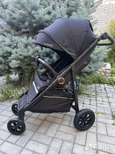 Прогулочная коляска (вездеход )