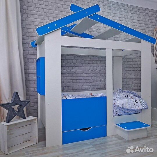 Кровать домик новая