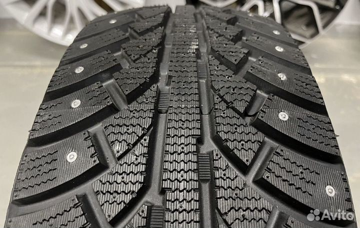 Westlake SW606 215/45 R17 91H