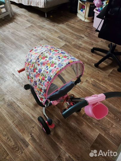 Детский трехколесный велосипед каталка
