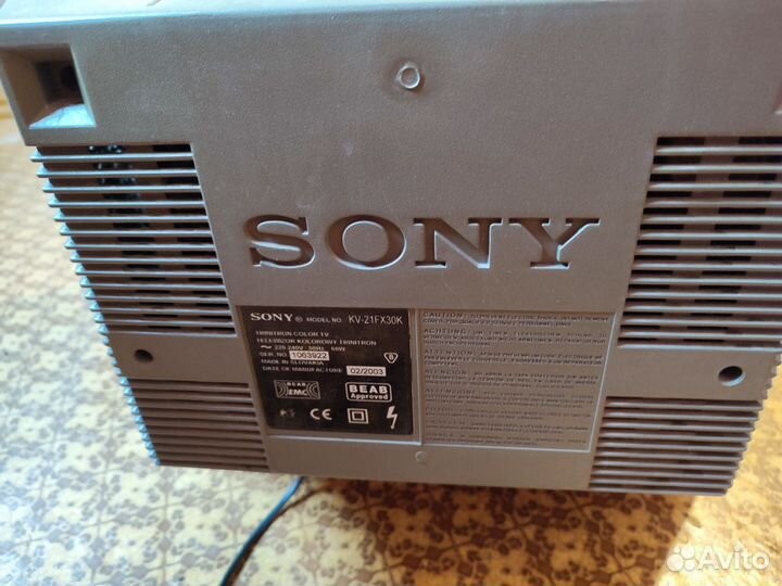 Телевизор sony 21''