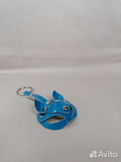 Брелок из натуральной кожи