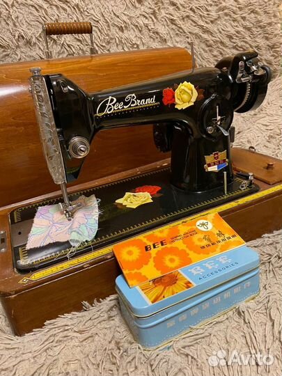 Машина швейная,с электроприводом