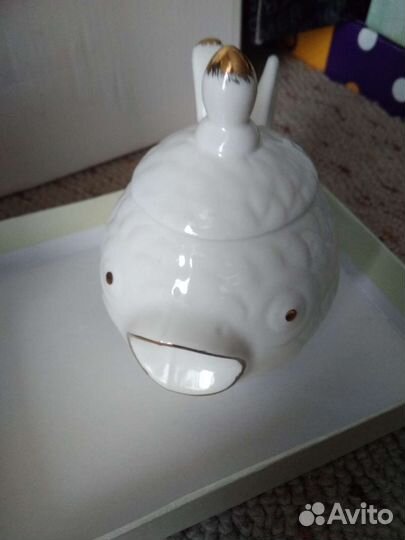 Икорница, сахарница