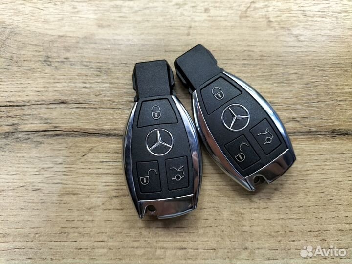 Ключ Mercedes Viano 2004-2014