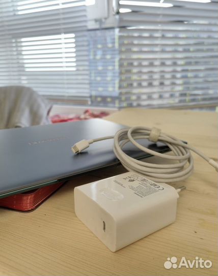 Huawei MateBook X Pro 2021 machc- WAE9LP 1tb