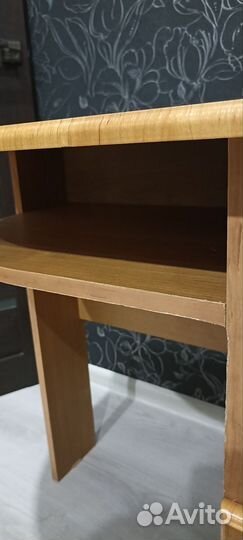 Компьютерный стол/ туалетный бу