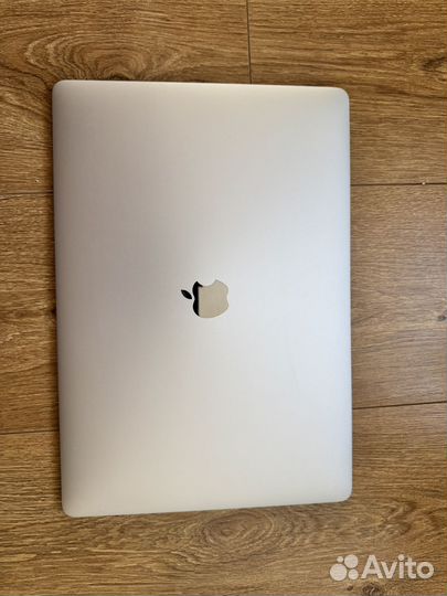 Игровой ноутбук Apple MacBook Pro 15