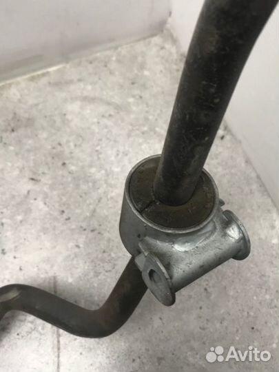 Стабилизатор задний Mercedes-Benz C180 W204