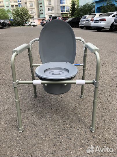 Санитарный стул новый