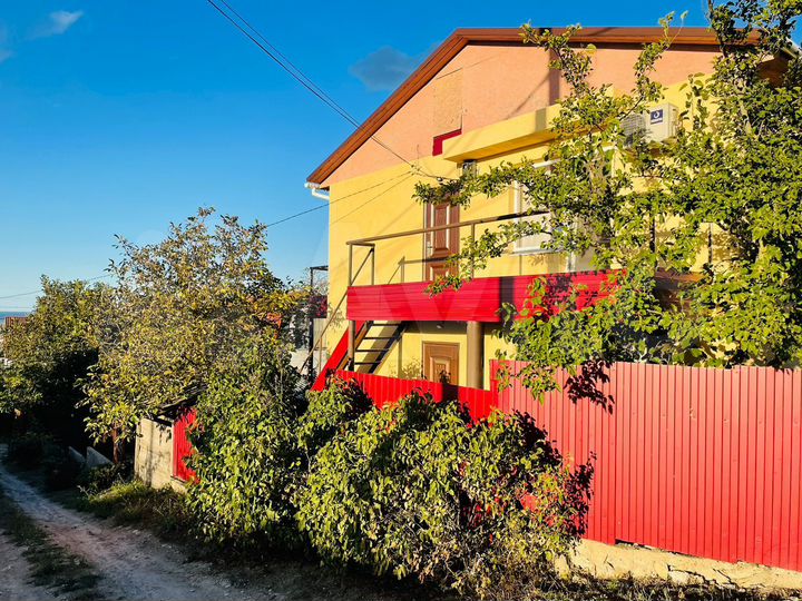 Дом 89 м² на участке 4 сот.