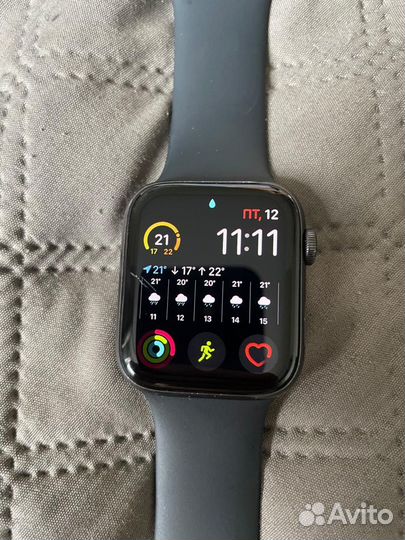 Смарт-часы Apple Watch SE 2020 44mm Space Grey Alu