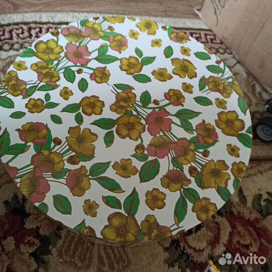 Сервиз чайный новый, одной кружки нет