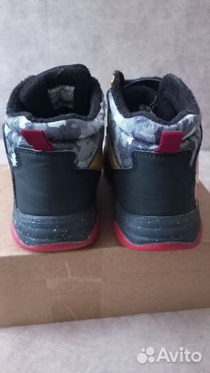 Кроссовки ботинки утеплённые 32