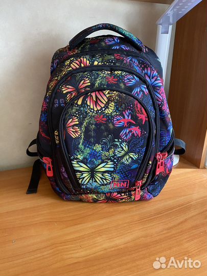 Школьный рюкзак