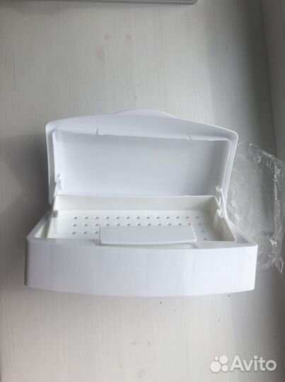 Контейнер для дезинфекции маникюрных инструментов