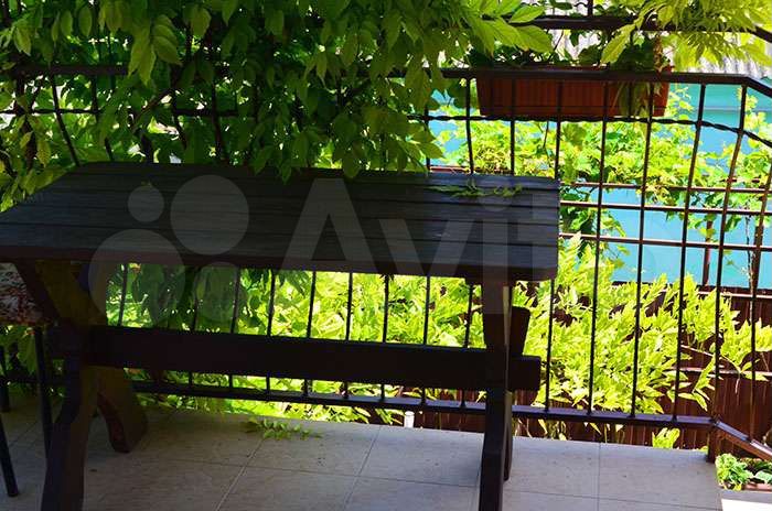 Дом 200 м² на участке 5 сот.