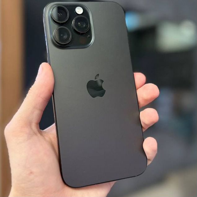 iPhone 16 Pro, 256 ГБ, SIM + eSIM